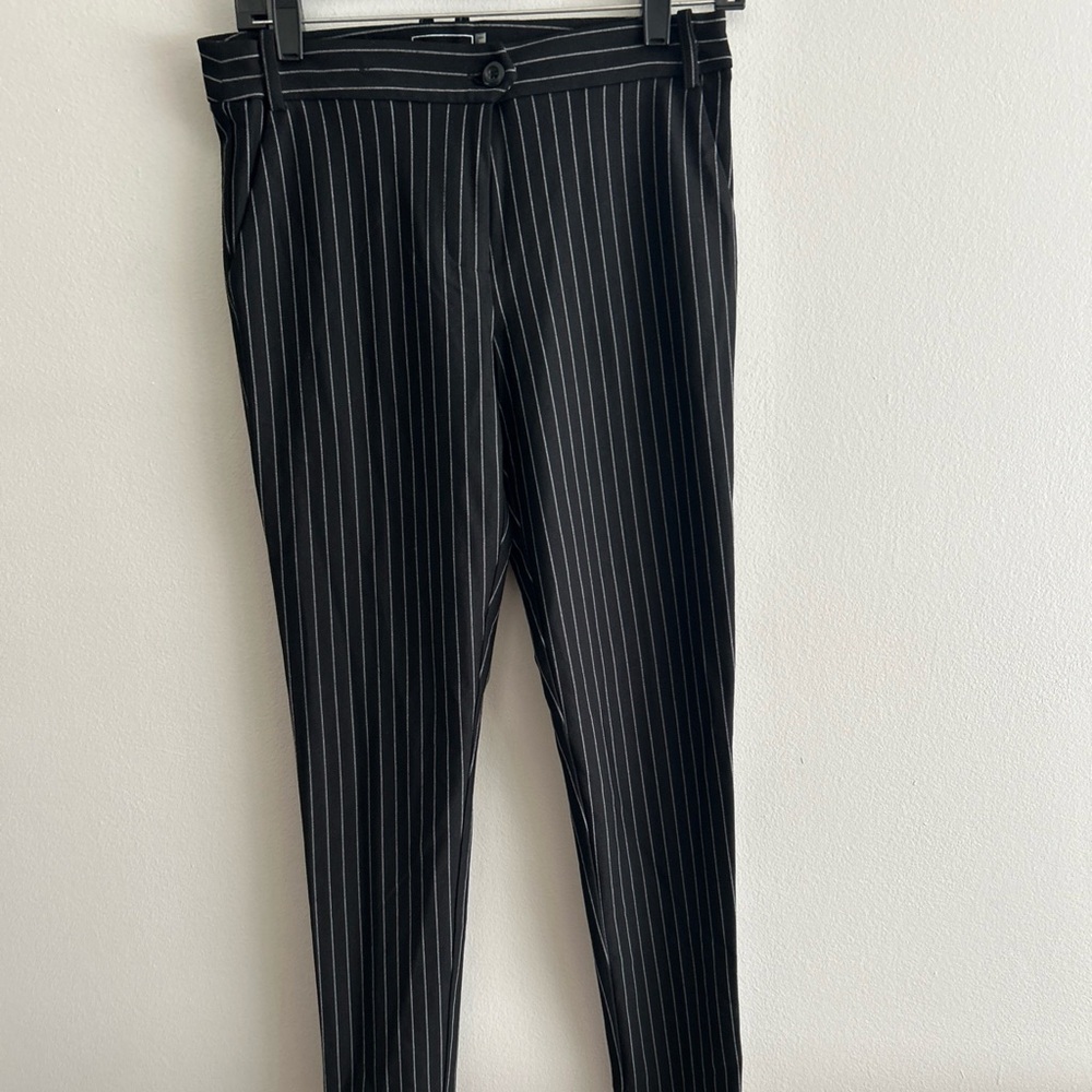 Have Women’s Black and White Career Office Skinny  Striped Dress Pants Sz S NWT